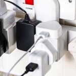 „Hoții” de curent din casă. Cele 3 electrocasnice care te fac să plătești în plus, chiar dacă sunt oprite