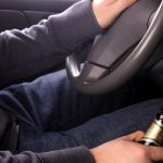 Șofer băut, implicat într-un accident cu o mașină de poliție. Bărbatul a fost reținut