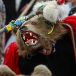 Jocul Urșilor din România, inclus de BBC Travel în lista celor mai fascinante tradiții de sărbători din Europa