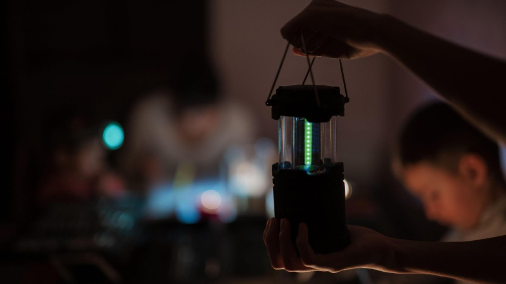 Blackout masiv în San Francisco: peste 130.000 de locuitori au rămas fără curent, haos în trafic