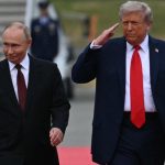 Rusia confirmă discuții viitoare între Putin și Trump, dar cere Ucrainei să părăsească Donbasul