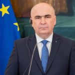 Deși i se clatină scaunul, Ilie Bolojan continuă să sfideze. Prima reacție după anunțarea moțiunii de cenzură