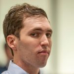 Prima apariție în fața instanței a suspectului în cazul uciderii lui Charlie Kirk. Judecătorul a permis camerele în sala de judecată – VIDEO