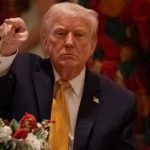 În plin scandal al dosarului Epstein, Trump îi atacă pe cei care l-au adorat pe controversatul finanțator, și apoi „l-au abandonat ca pe un câine”
