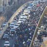 Iranul fierbe. Proteste masive și ciocniri cu forțele de ordine, după demisia guvernatorului băncii centrale