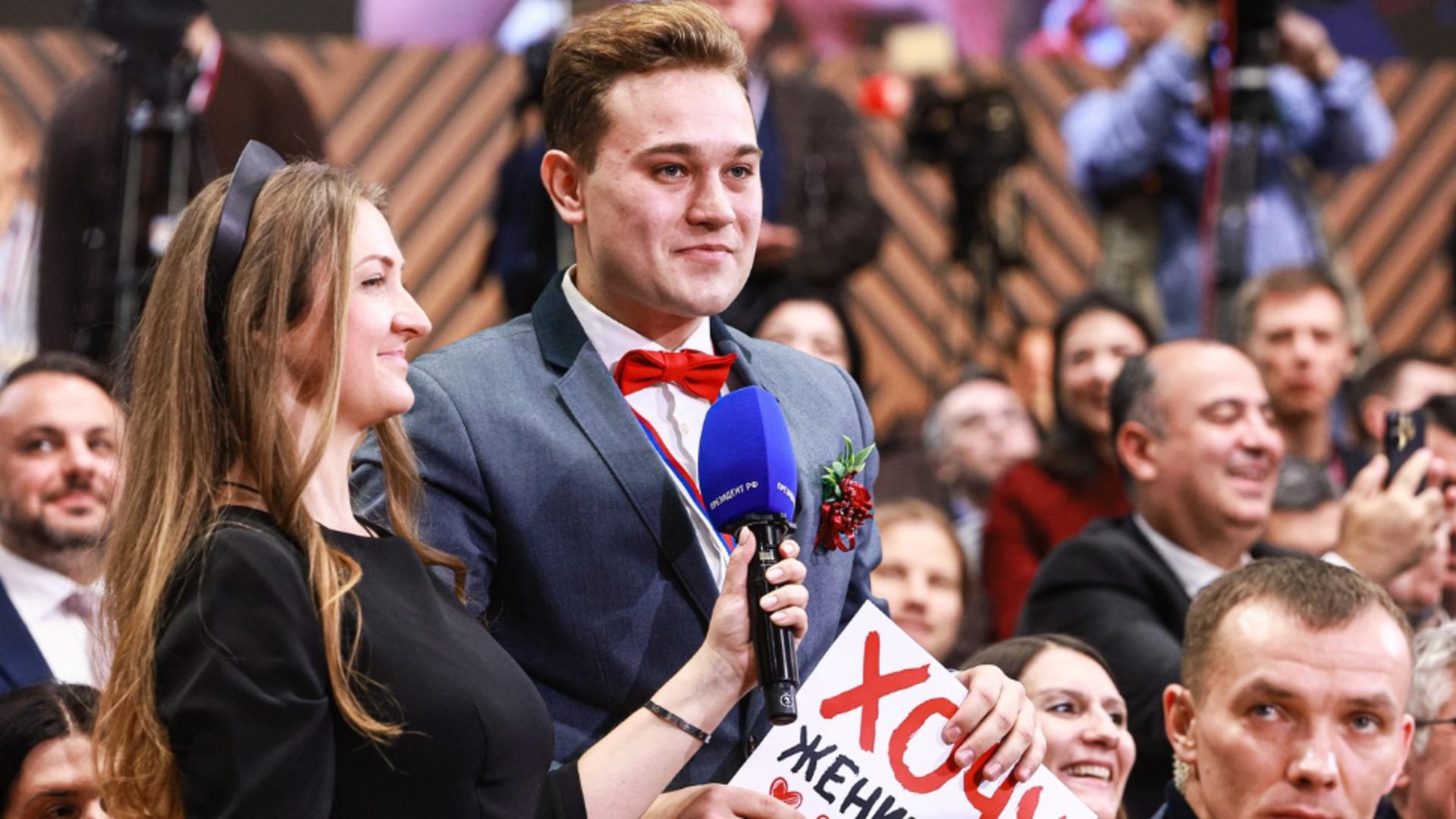 Cerere în căsătorie la conferința lui Putin. Reacția neașteptată a președintelui rus VIDEO