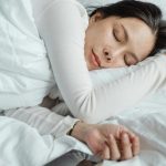 Beneficiile somnului de după-amiază. La ce oră este bine să dormi și cât timp are nevoie organismul să se refacă