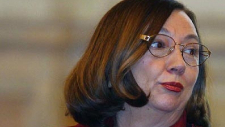 Anchetatorii au descins în vila din Pipera a Rodicăi Stănoiu. Telefoanele fostei ministre au fost ridicate: ancheta vizează mesaje, conturi bancare și posibile amenințări