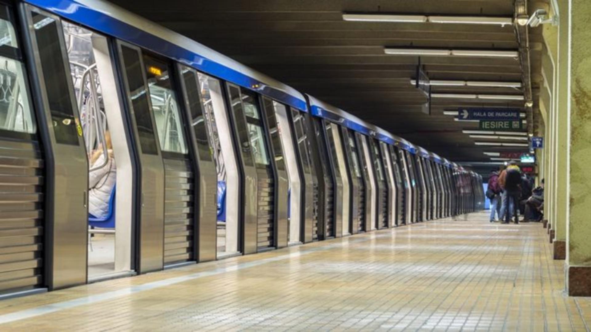 Programul circulației trenurilor de metrou în zilele de Crăciun și Revelion. Anunțul Metrorex