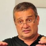 Mircea Dinescu: Crizele din țară sunt provocate de prostie. Românii o să iasă în stradă pe modelul Bulgariei