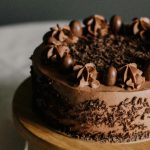 Tort simplu de ciocolată, rețeta perfectă pentru mesele festive de sărbatori