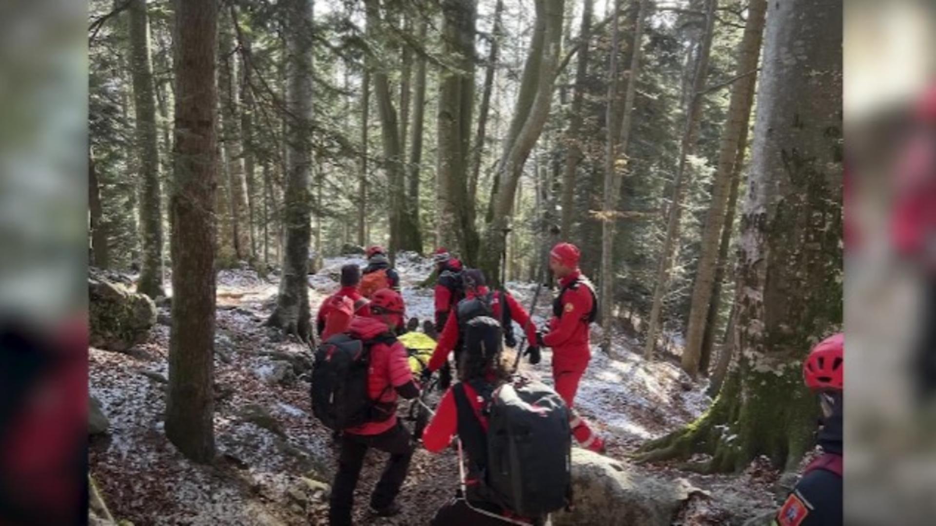 Tragedie pe munte: turist de 55 de ani, mort pe traseu