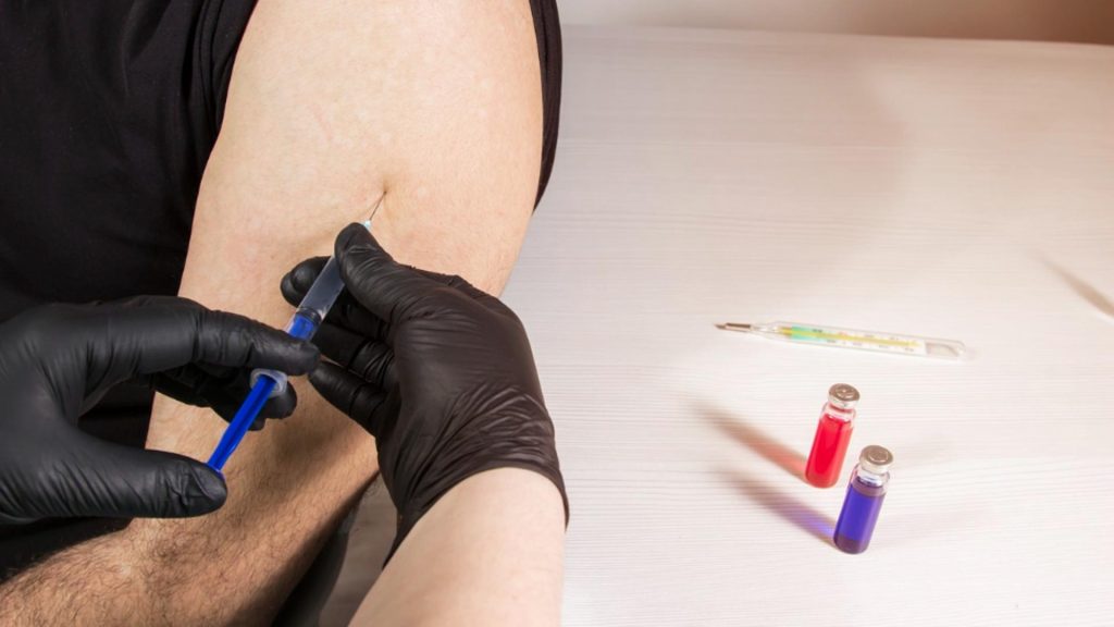 Oamenii de știință, tot mai aproape de descoperirea secolului: vaccinarea anti-cancer