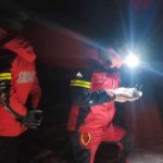 Salvamontiști mobilizați pentru căutarea unui bătrân bolnav, cu sprijinul dronei cu termoviziune