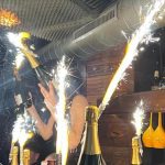 Patroana barului din Elveția care a ars de Revelion, omorând 40 de tineri, este acuzată că ar fi fugit cu casa de bani în timp ce localul ardea