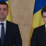 Nicușor Dan, de râsul Europei, după ce a rămas blocat în Paris. Ministrul Apărării, nicio explicație după scandalul blocării președintelui