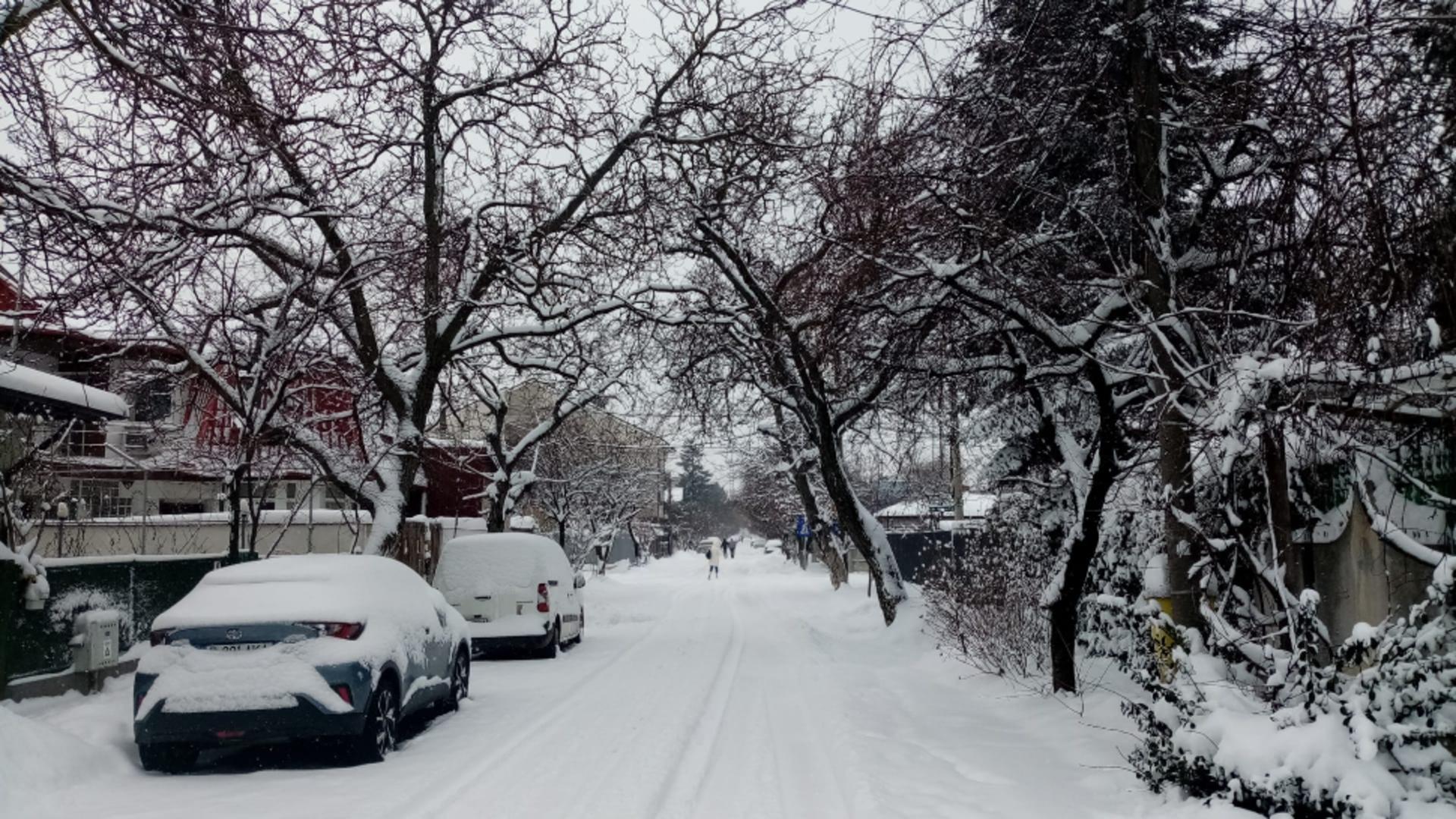 Ninsori la Bucureşti, în noaptea de sâmbătă spre duminică. Prognoză SPECIALĂ pentru Capitală