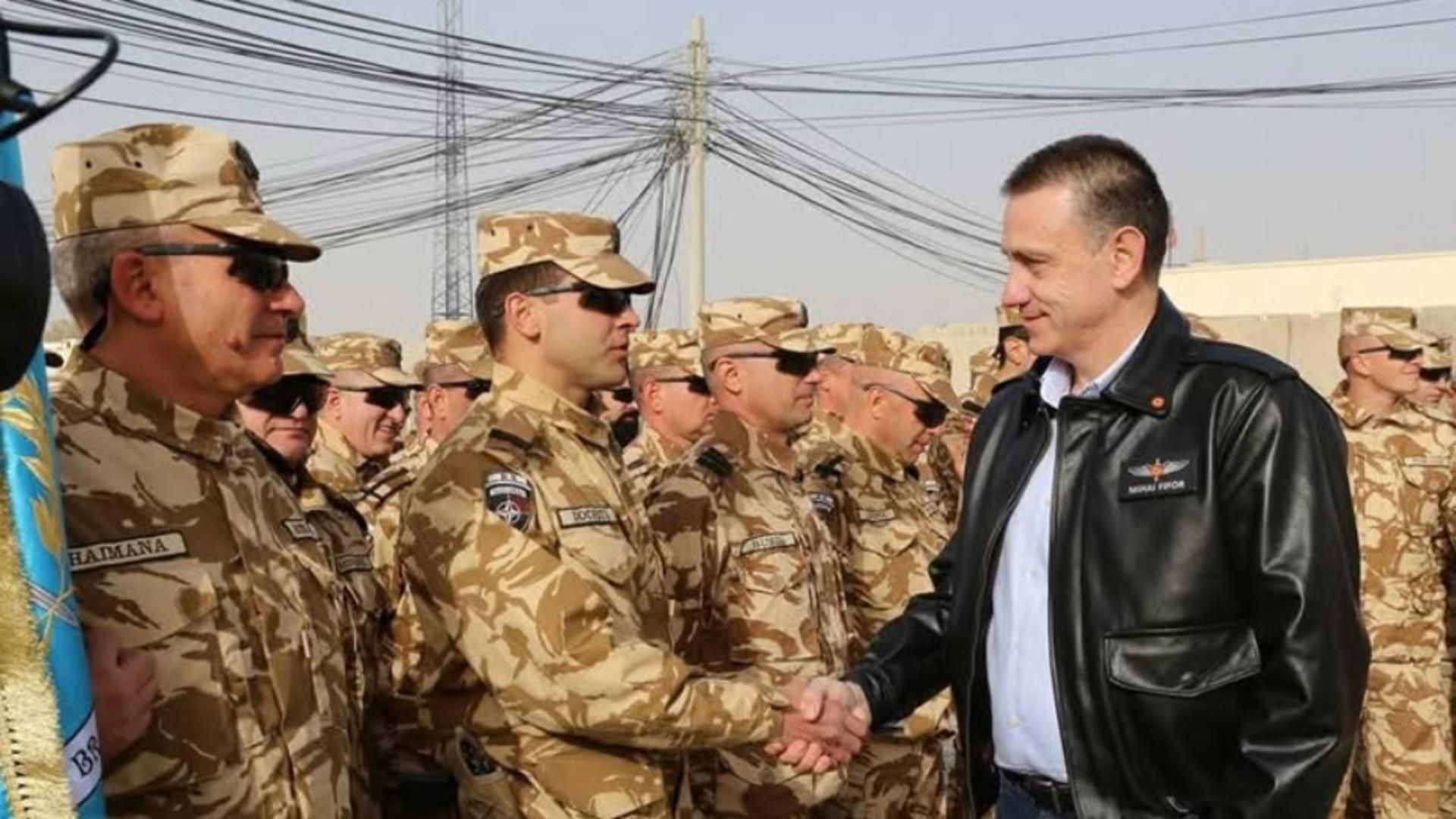 Mihai Fifor îi dă replica rezistului de la Apărare: ”Ventilarea în spaţiul public a ideii că militarii se pensionează la 48 de ani este o manevră abjectă de manipulare”