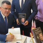 Lansarea cărții lui Dan Dungaciu despre Donald Trump, fără… carte. Volumele au rămas blocate în vamă: „Nici Trump nu a reușit să treacă Prutul”