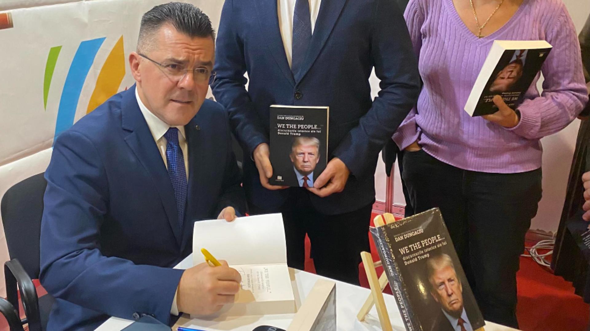 Lansarea cărții lui Dan Dungaciu despre Donald Trump, fără… carte. Volumele au rămas blocate în vamă: „Nici Trump nu a reușit să treacă Prutul”