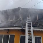 Incendiu puternic la o casă din Sectorul 5 al Capitalei: două persoane rănite FOTO&VIDEO