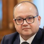 „România a fost salvată în 2025 de pe marginea prăpastiei” – Consilierul lui Nicușor Dan îi sfidează pe românii sărăciți