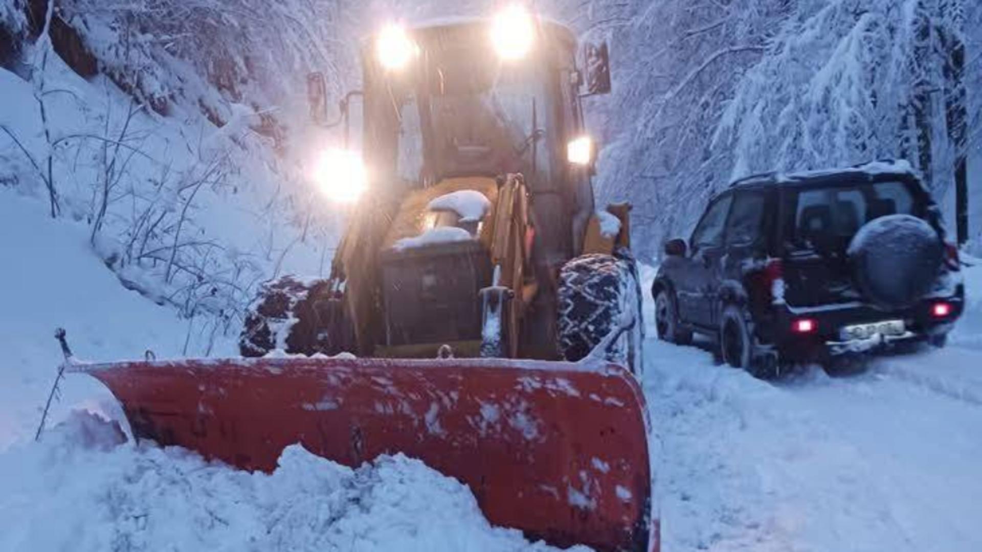 Autoritățile, în alertă din cauza vremii severe. Comandament de iarnă convocat la MAI