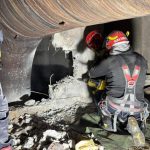 Două zile de coșmar sub pământ, în București. Un tânăr a stat blocat într-un canal până trecătorii i-au auzit țipetele