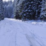 Suceava: strat de zăpadă de până la doi metri în zona montană. Avertisment Salvamont