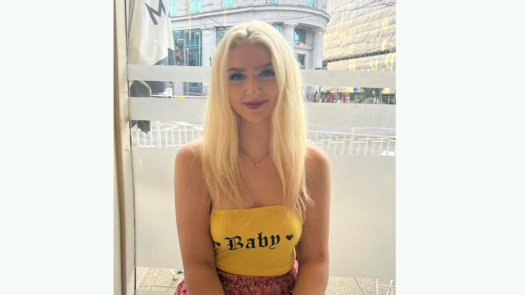 A glumit ani la rând pe seama unei umflături din gât. Diagnosticul primit ulterior i-a schimbat viața unei tinere de 25 de ani