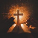 Rugăciunea pe care trebuie să o rostești la fiecare început de an. Este extrem de puternică
