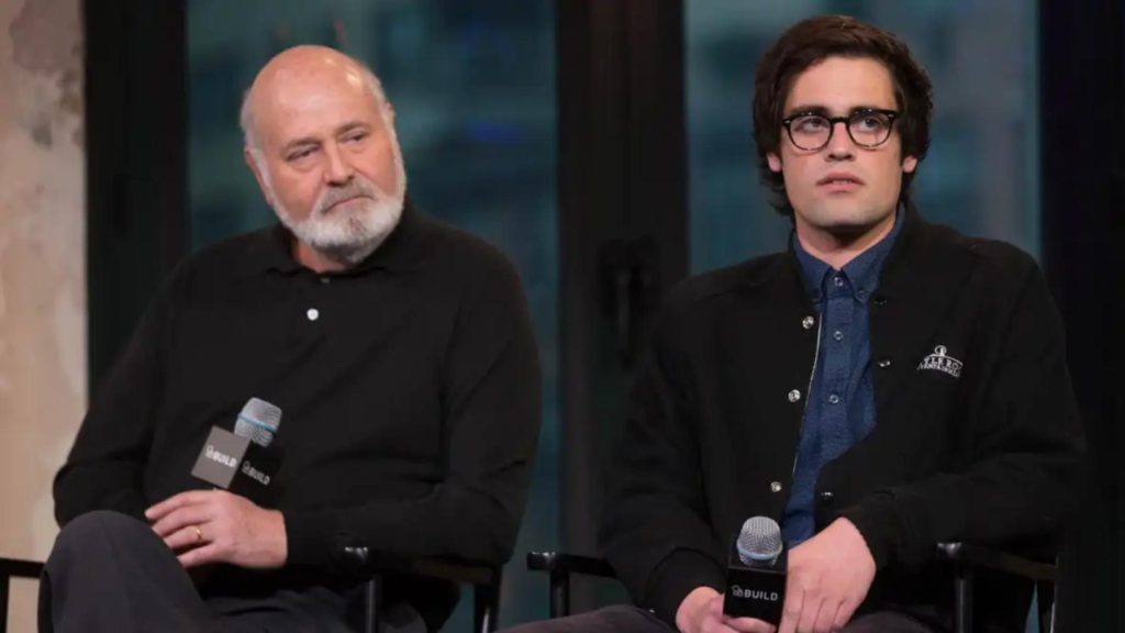 Nick Reiner, fiul regizorului Rob Reiner, pentru prima dată în fața instanței, după ce a fost acuzat de uciderea părinților săi. Riscă închisoare pe viață