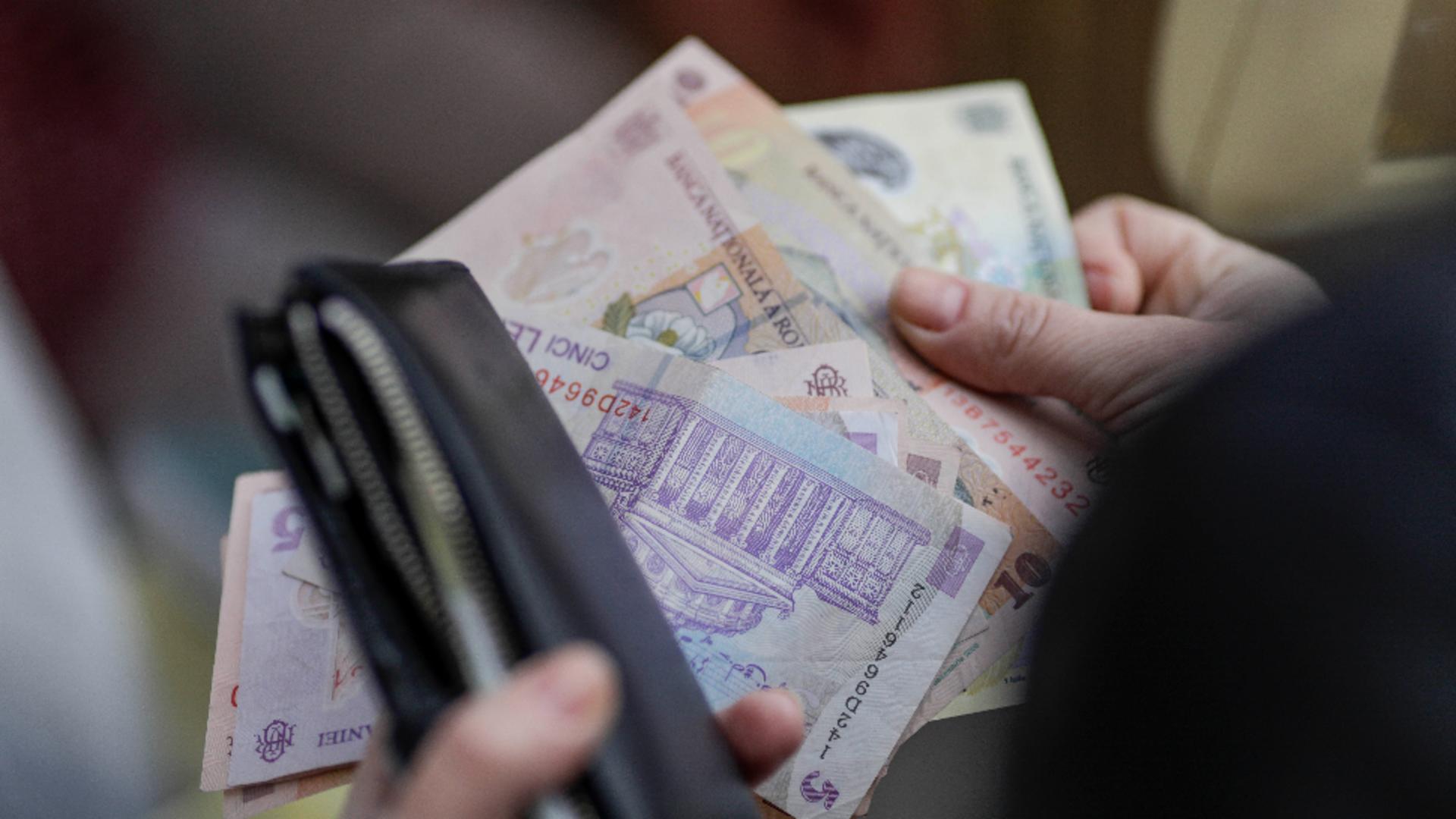 Anul începe prost pentru pensionari: fără majorări și cu pensii întârziate