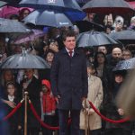 Austeritate numai pentru cei mulți. Ce indemnizații au angajații Administrației Prezidențiale