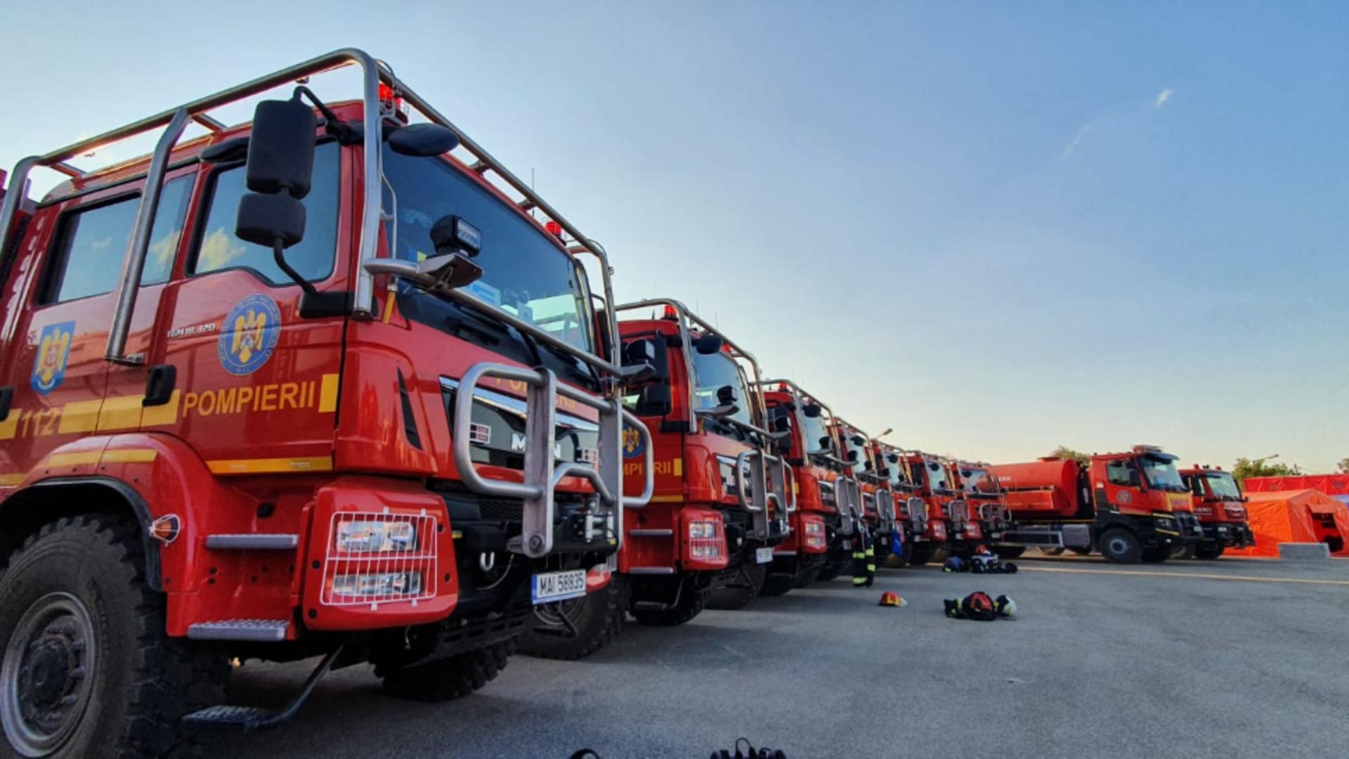 Mii de intervenții ale pompierilor în weekend. S-au înregistrat circa 5000 de situații de urgență