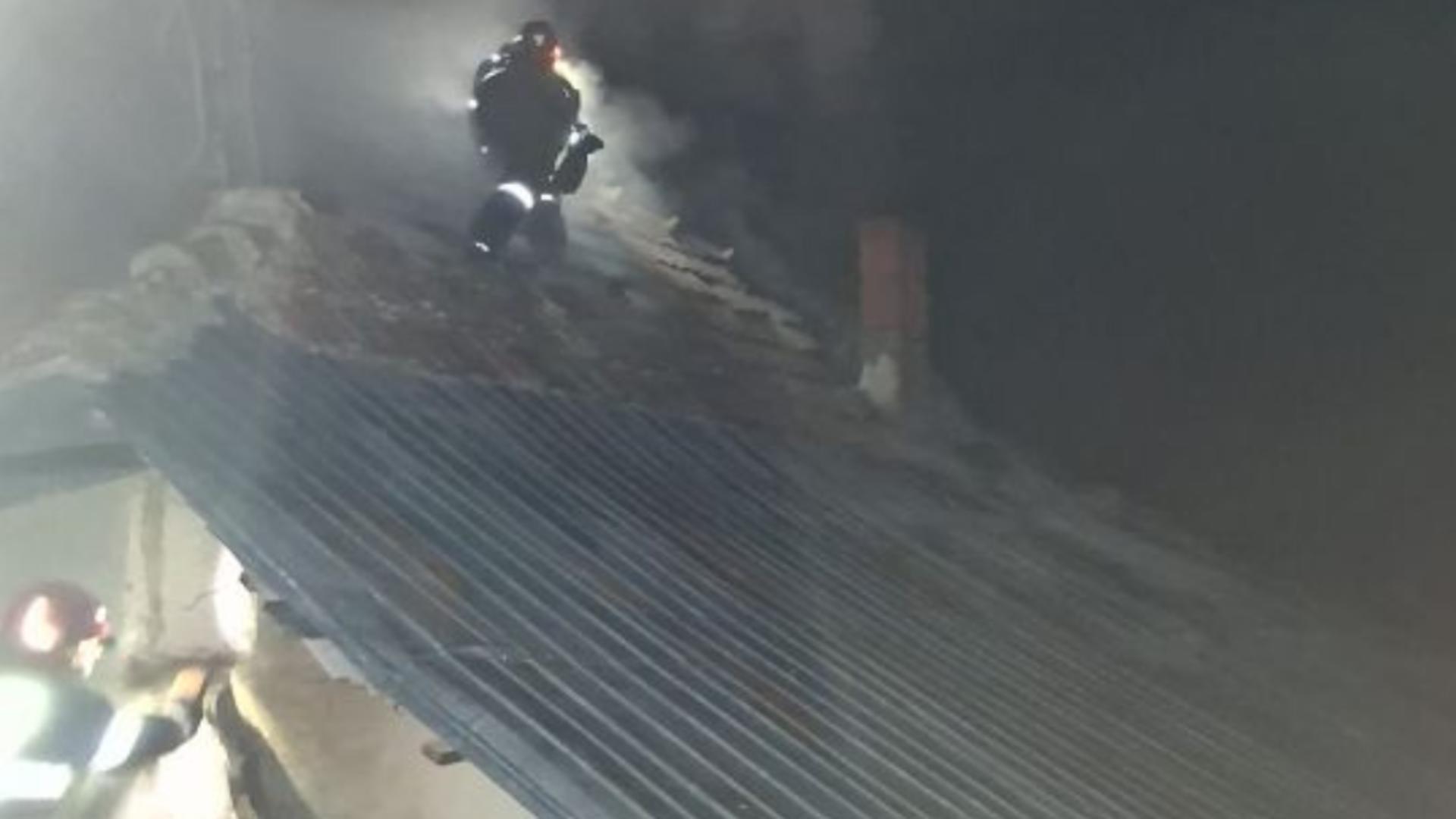 Moarte cumplită pentru o bătrână din Vaslui. A ars de vie în propria casă într-un incendiu devastator