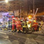 Accident grav în București, la intersecţia dintre Calea Rahovei şi Calea Ferentari. Două persoane au fost rănite