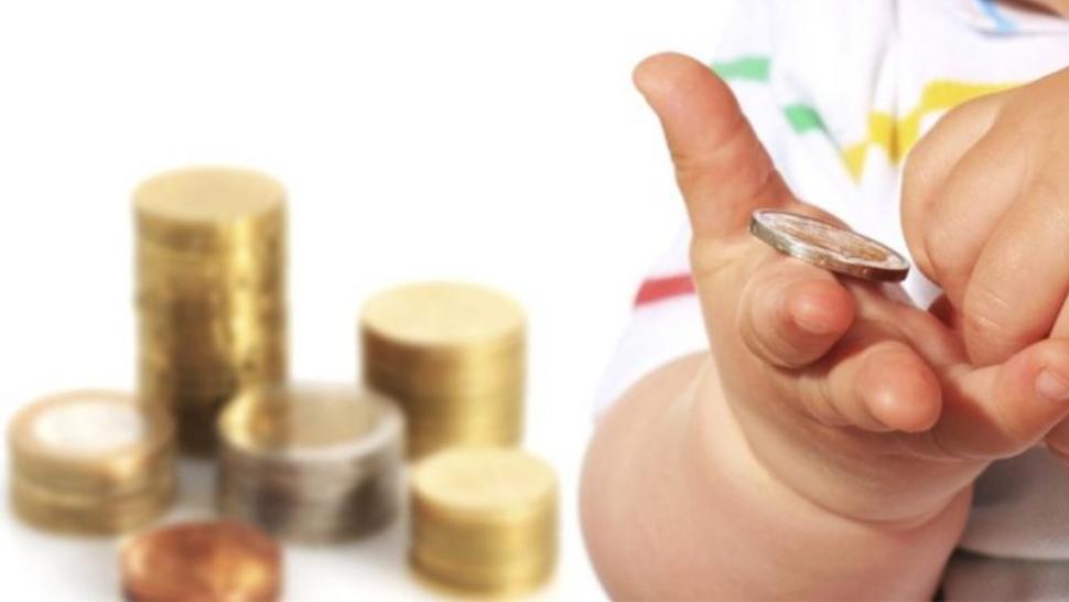 Alocații 2026. Calendarul plăților pentru luna ianuarie. De ce întârzie banii și ce sume vor primi copiii