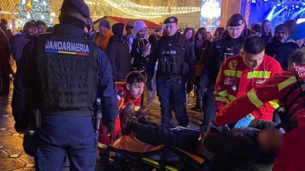 Un bărbat din Timișoara a ajuns la spital după ce a căzut în pasajul subteran din Piața Victoriei, din centrul orașului, în noaptea de Revelion