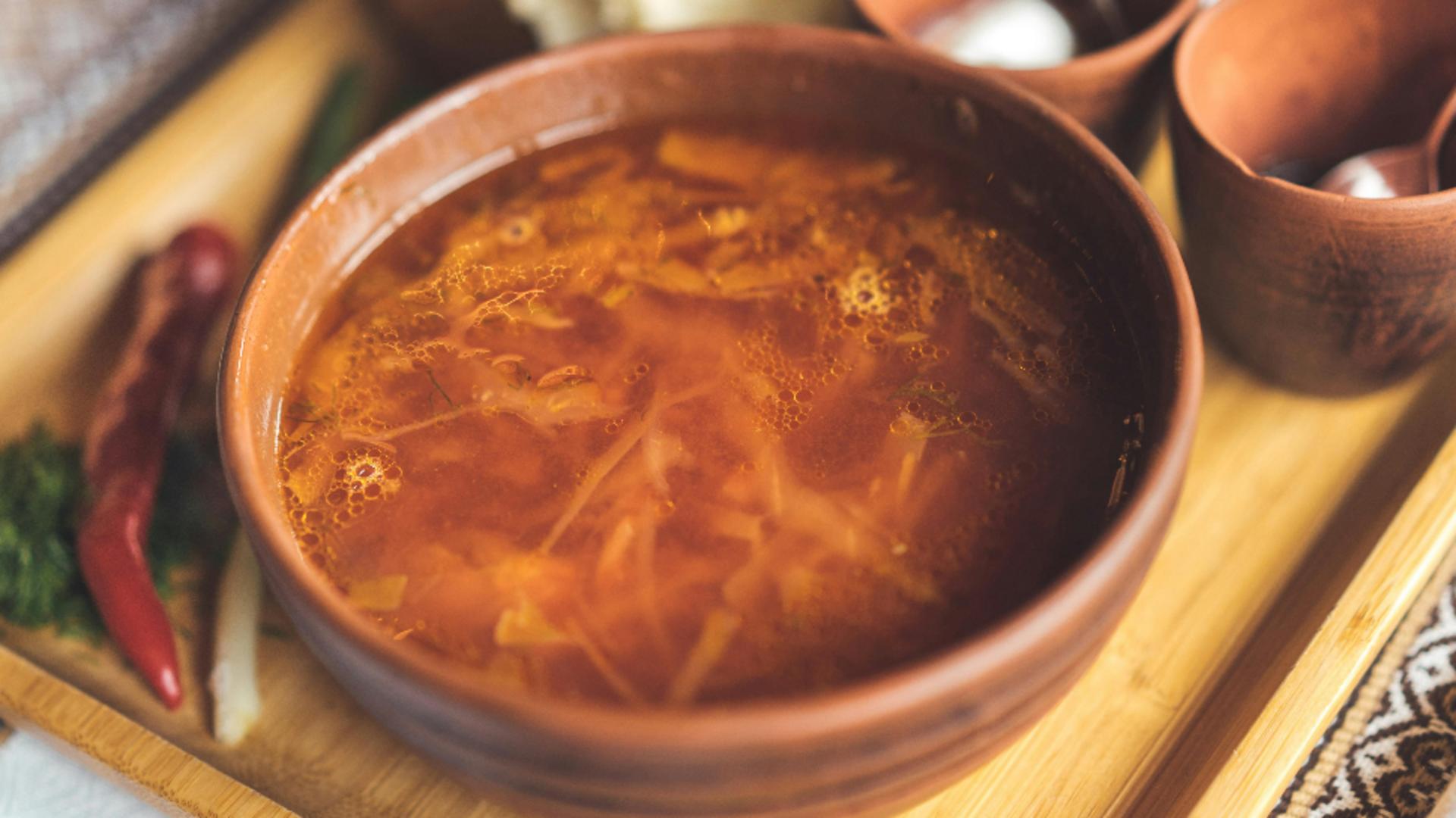 Ciorba recomandată după mesele copioase de sărbători. Este perfectă după excesele culinare