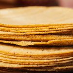 Clătite cu lămâie și mac. O rețetă inedită a celui mai apreciat desert