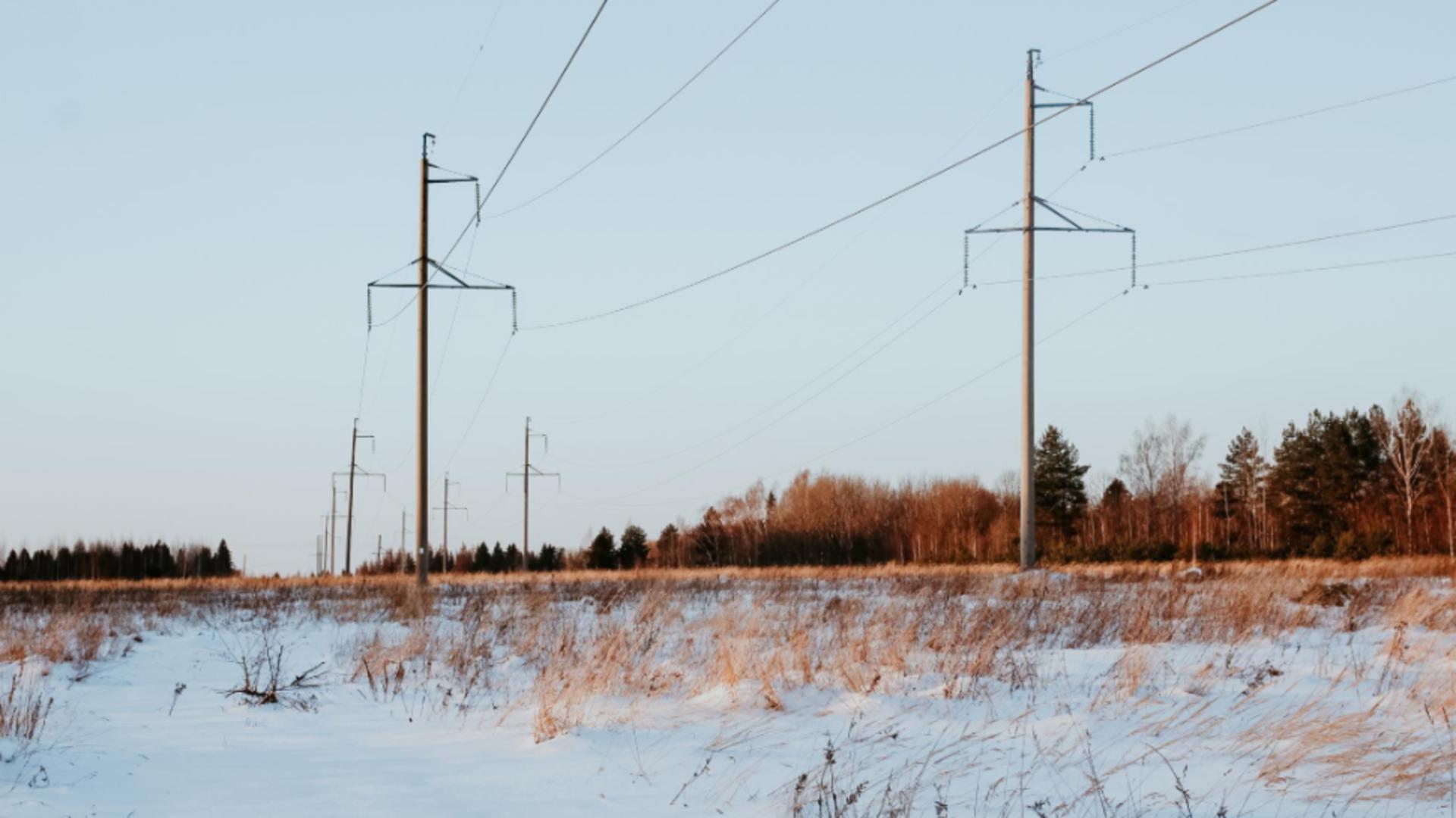 Pană de curent prelungită în Alba. Patru localități rămân în beznă. Echipele de intervenție sunt în teren