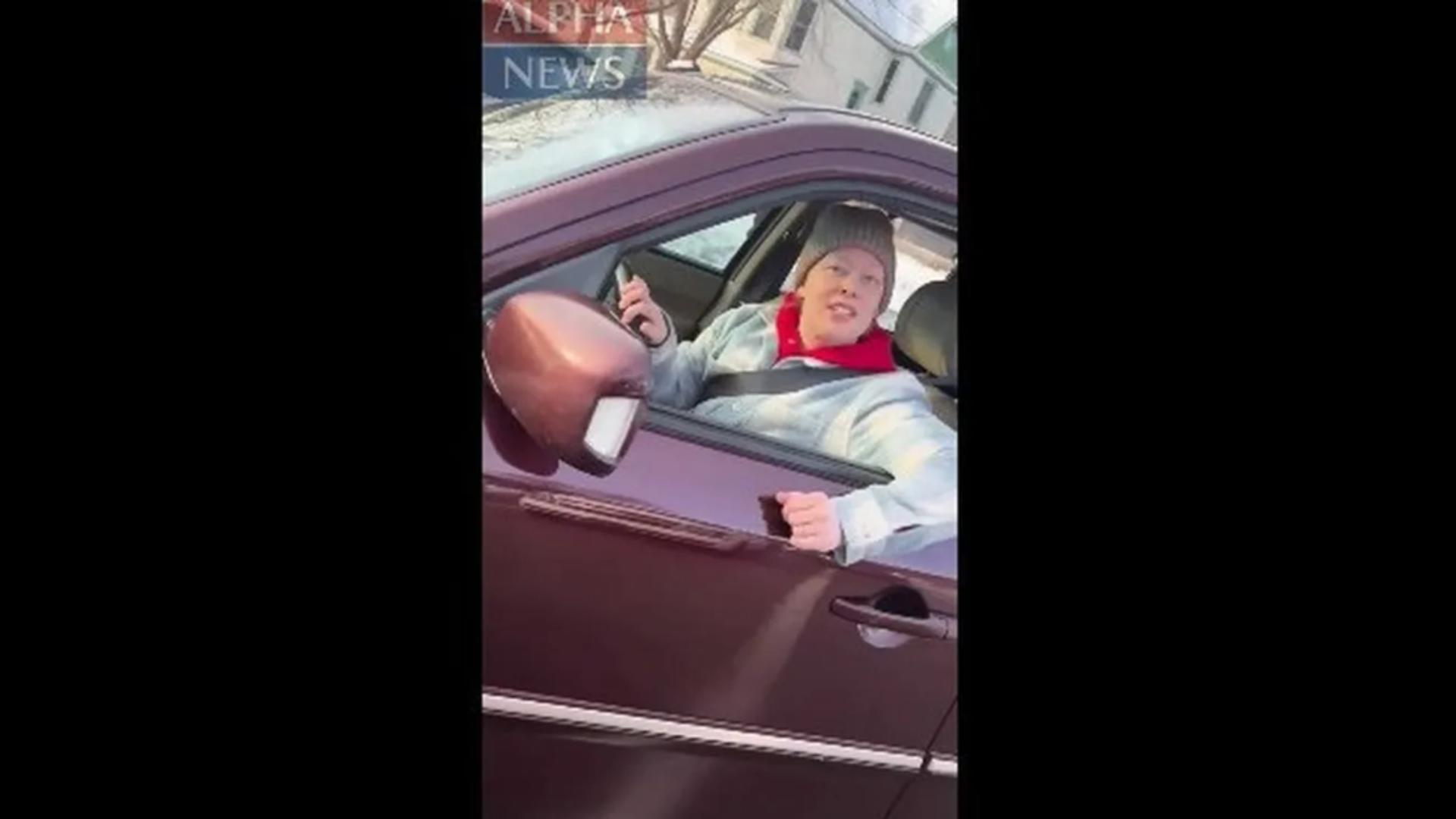 Noi imagini cu incidentul din Minneapolis. Momentul împușcăturilor, surprins chiar de camera corporală a agentului ICE care a deschis focul VIDEO