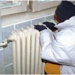 Mii de bucureșteni îngheață în propriile case. Defecțiuni majore în sistemul de termoficare – HARTA