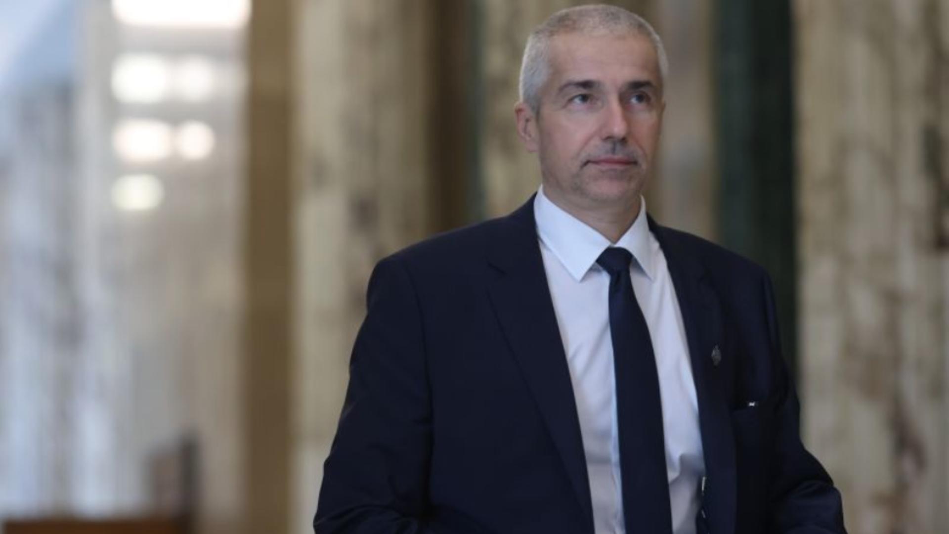 Marea anchetă despre plagiatul lui Radu Marinescu, publicată la 5 dimineața. Liderii USR, atacuri nefondate la adresa ministrului Justiției
