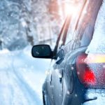 Lași sau nu mașina să se încălzească înainte să pleci? Greșeala pe care o fac milioane de șoferi când e ger afară