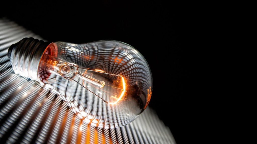 România a fost în luna decembrie cea mai scumpă piață de energie din Uniunea Europeană