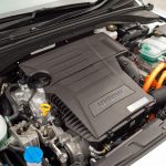 De ce au crescut impozitele pentru autovehiculele hibrid. Explicațiile oferite de Guvern