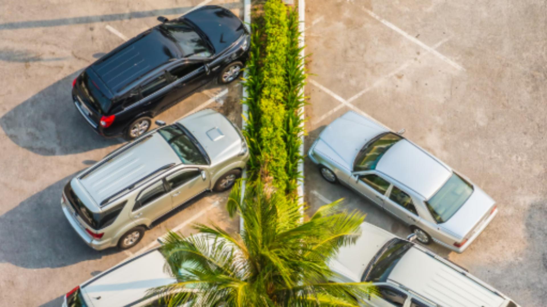 Parcarea „la comun”, o idee care schimbă regulile jocului într-un oraș din România