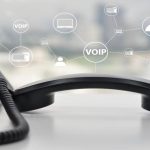 Fraudă uriașă la un aparat SelfPay din Bistrița. Cum a reușit un adolescent din Galați să fure 67.000 de lei doar vorbind la telefon